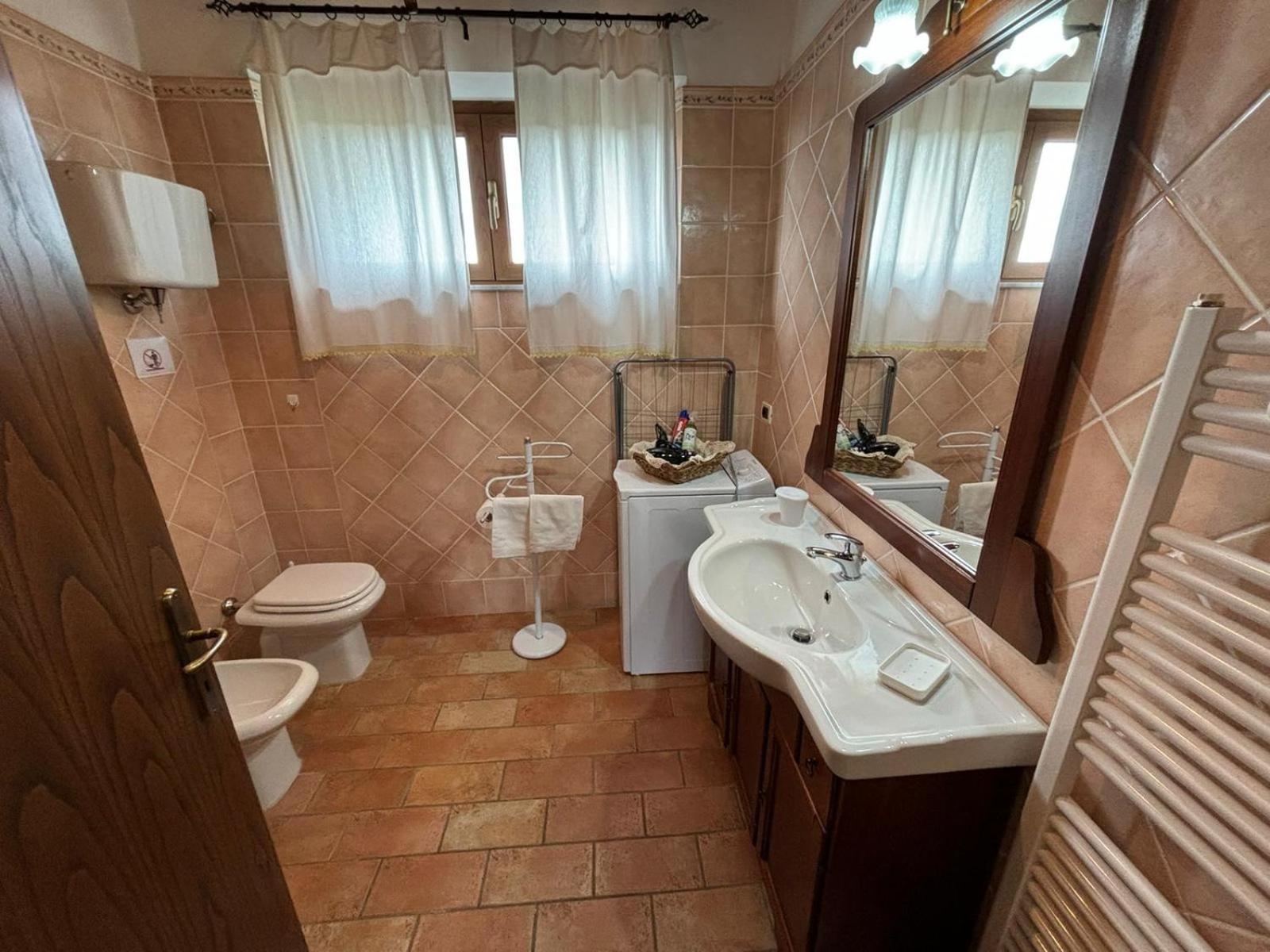 Вилла Casina Di Pacina Аббадия-ди-Монтепульчано Экстерьер фото